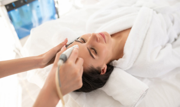 The Costs Of Facetite: Is This Facial Rejuvenation Procedure Worth It?