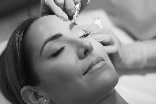 microblading-touch-ups-being