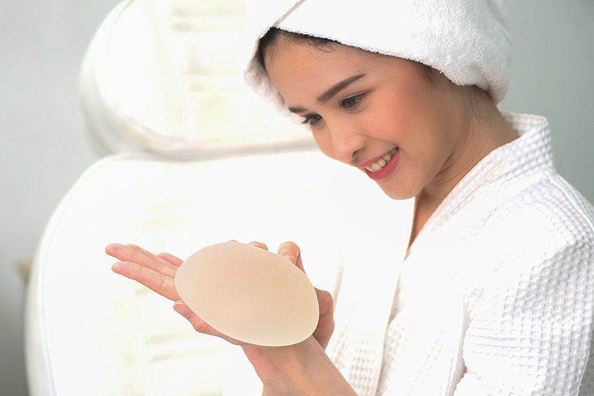 5 Secrets About Breast Implants